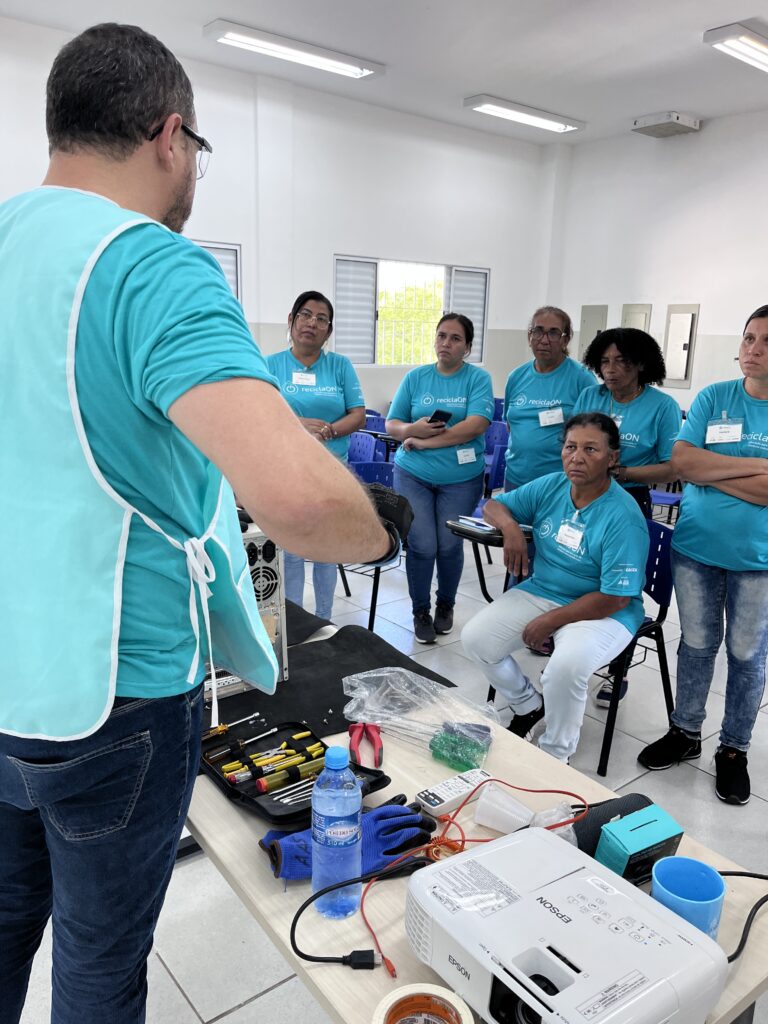 Galeria de fotos do Curso de Educação para a Destinação Socioambiental de Resíduos Eletrônicos de Campo Grande
