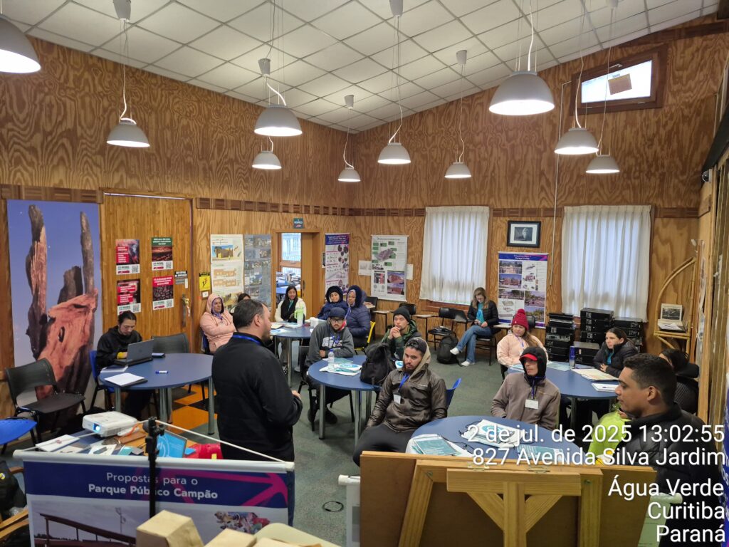Galeria de fotos do Curso de Educação para a Destinação Socioambiental de Resíduos Eletrônicos de Curitiba
