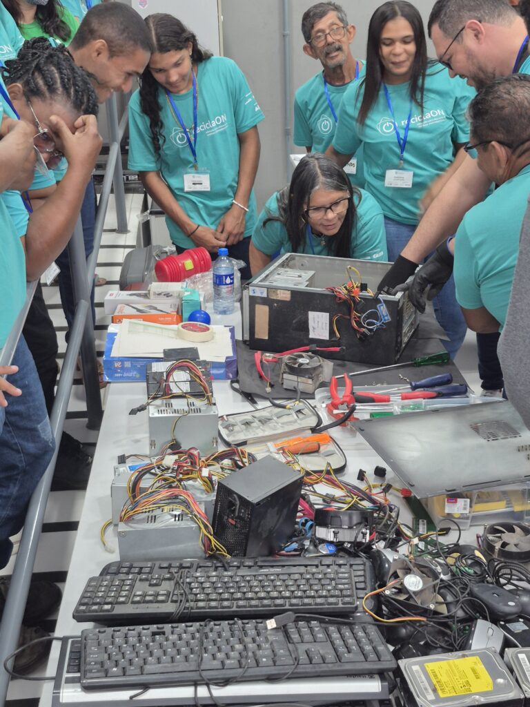 Galeria de fotos do Curso de Educação para a Destinação Socioambiental de Resíduos Eletrônicos de São Luís