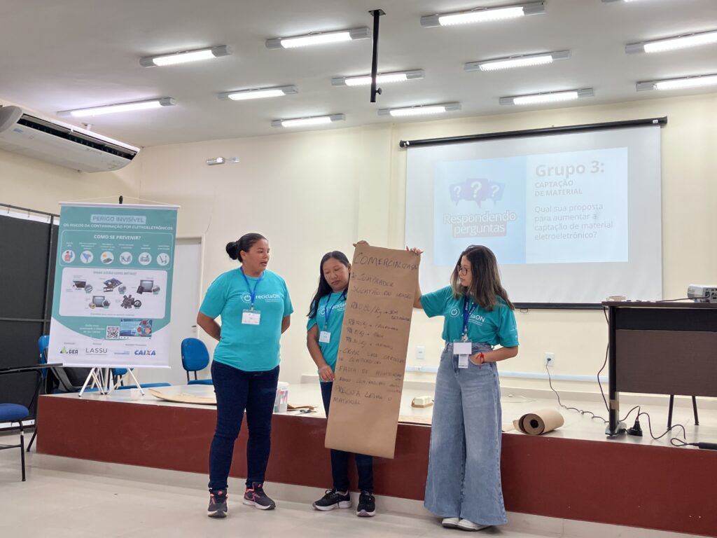 Galeria de fotos do Curso de Gestão de Resíduos Eletroeletrônicos em Cooperativa de Catadores de Boa Vista