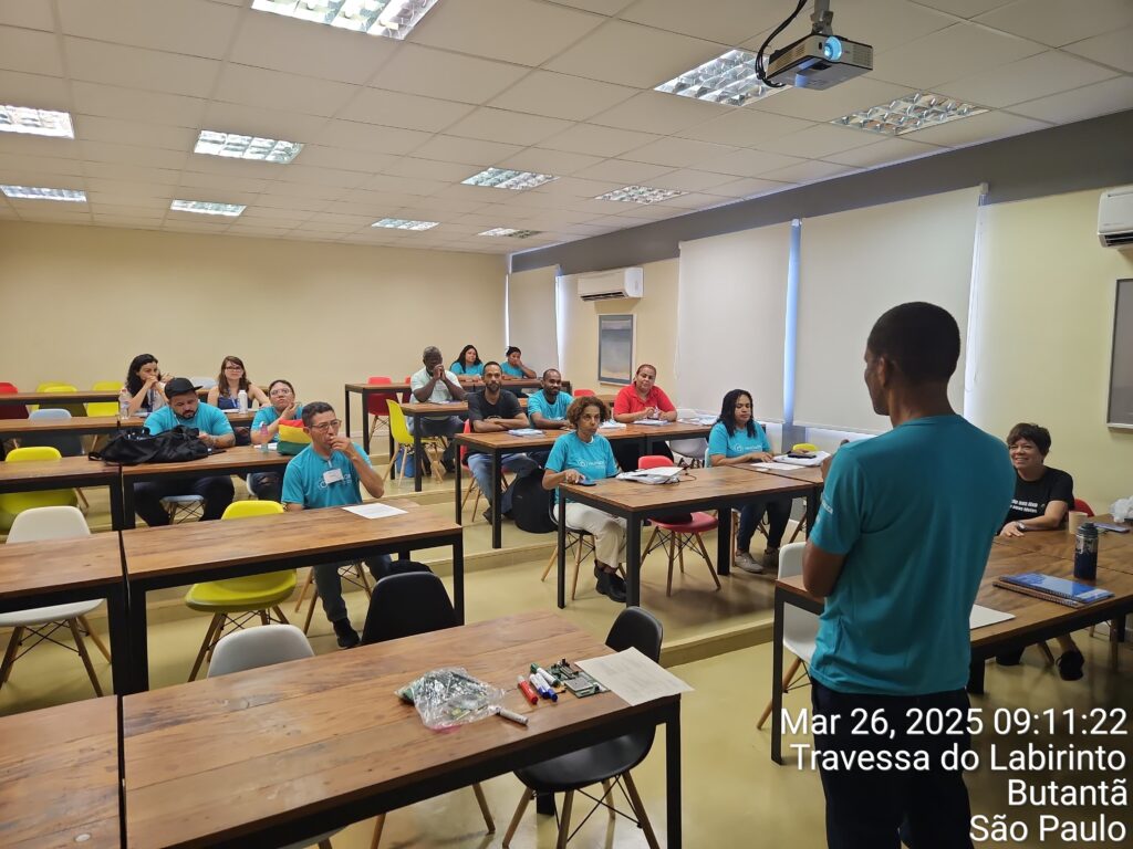 Galeria de fotos do Curso de Gestão de Resíduos Eletroeletrônicos em Cooperativa de Catadores de São Paulo